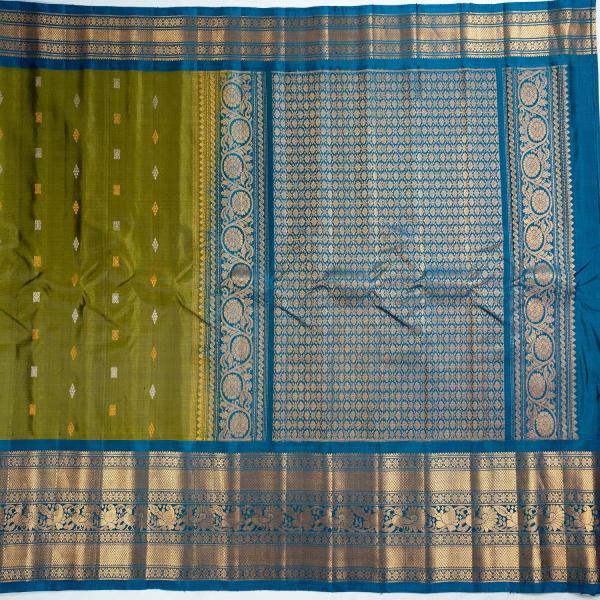 MEHENDI GREEN WITH BLUE BORDER GADWAL PATTU