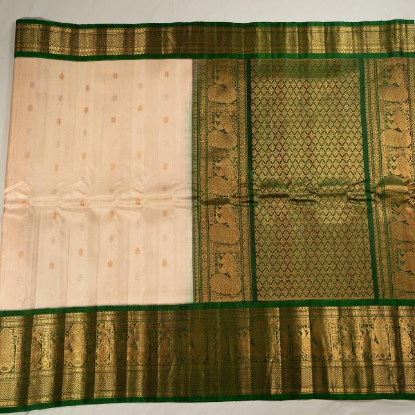 TRADITIONAL OFF WHITE AND GREEN COMBINATION GADWAL PATTU