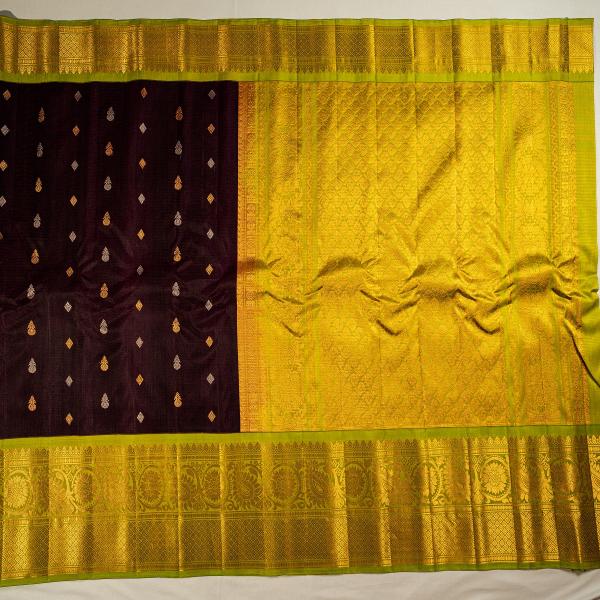 WINE WITH LIGHT GREEN COMBINATION GADWAL PATTU